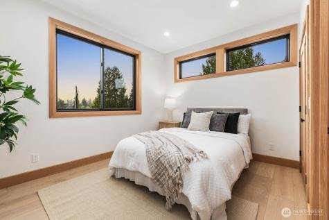 1207 145th Avenue SE Bellevue WA 98007