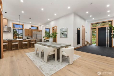 1207 145th Avenue SE Bellevue WA 98007