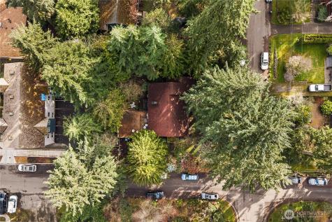 13758 Palatine Avenue N Seattle WA 98133