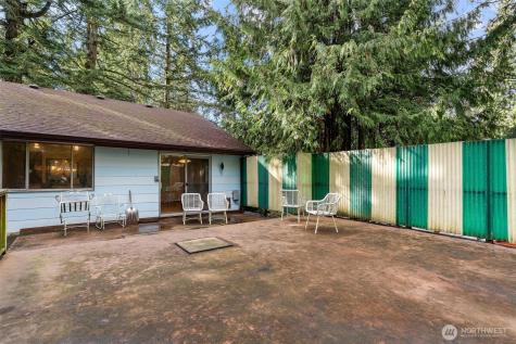 13758 Palatine Avenue N Seattle WA 98133