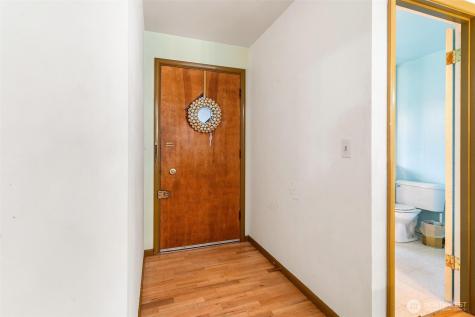 13758 Palatine Avenue N Seattle WA 98133