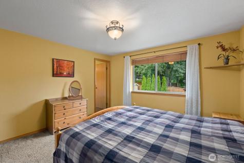 904 214th Place SW Lynnwood WA 98036