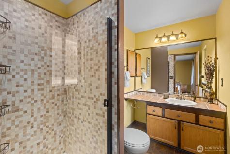 904 214th Place SW Lynnwood WA 98036