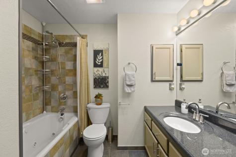 904 214th Place SW Lynnwood WA 98036