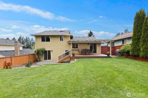 904 214th Place SW Lynnwood WA 98036