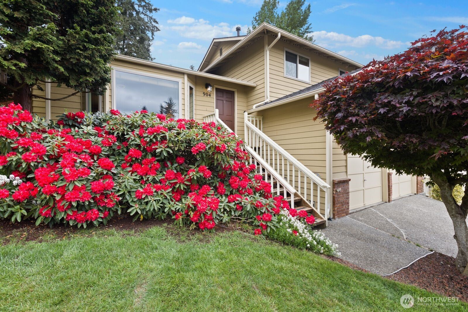 904 214th Place SW Lynnwood WA 98036
