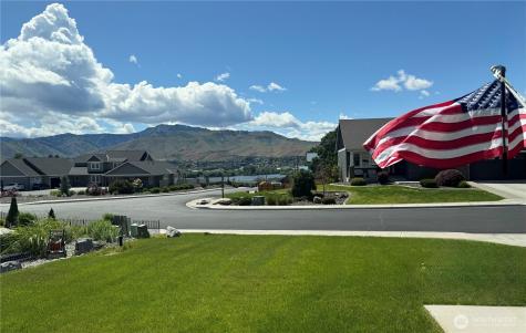 3113 NW Delcon Court East Wenatchee WA 98802