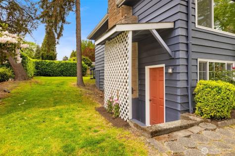 10417 17th Avenue SW Seattle WA 98146