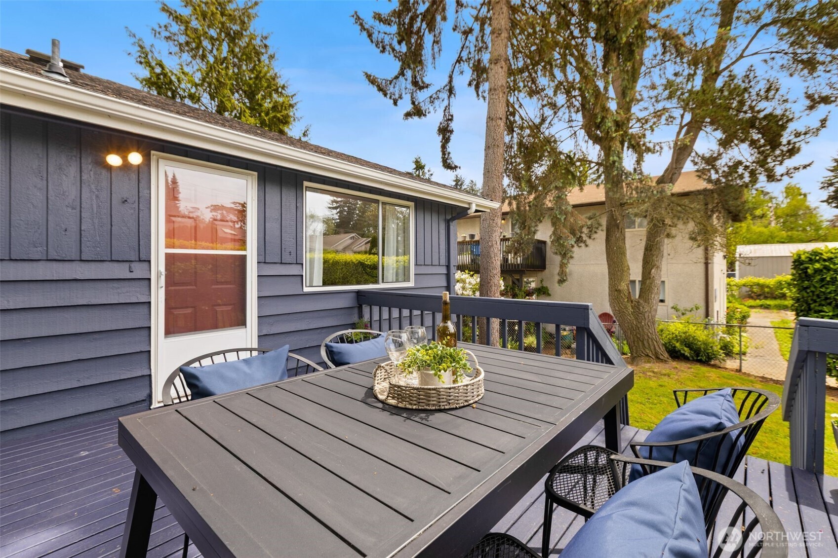 10417 17th Avenue SW Seattle WA 98146