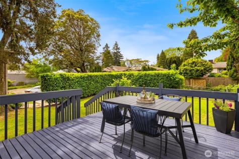 10417 17th Avenue SW Seattle WA 98146