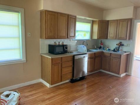 13076 Renton Avenue S Renton WA 98178