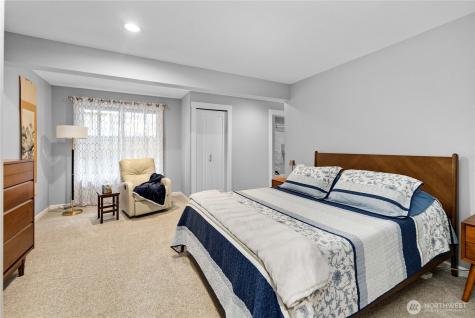 8910 180th Street Court E Puyallup WA 98375
