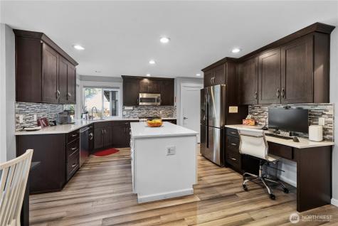 8910 180th Street Court E Puyallup WA 98375