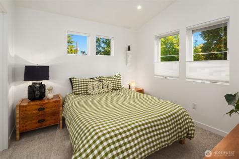 10421 41st Avenue SW Seattle WA 98146