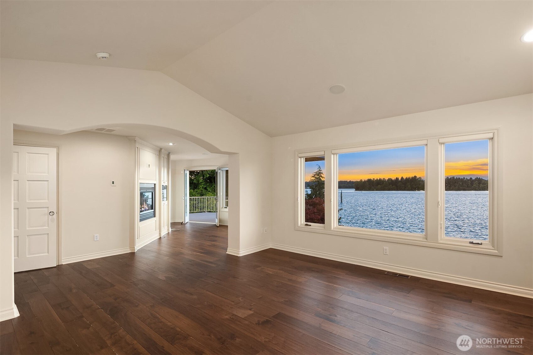 21028 Snag Island Drive E Lake Tapps WA 98391