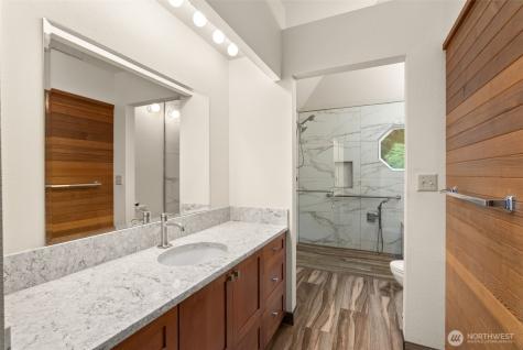 7983 NE Walden Lane Bainbridge Island WA 98110