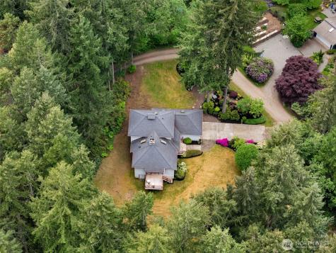 7983 NE Walden Lane Bainbridge Island WA 98110