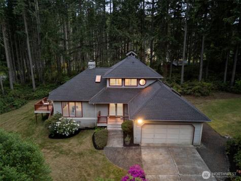 7983 NE Walden Lane Bainbridge Island WA 98110