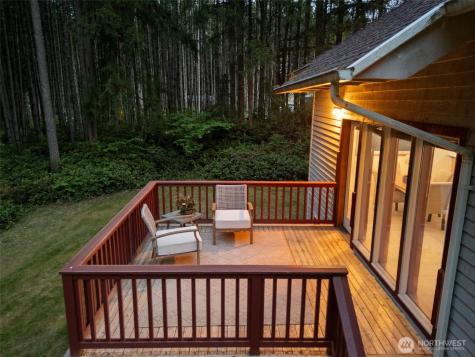 7983 NE Walden Lane Bainbridge Island WA 98110