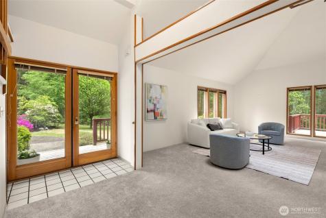 7983 NE Walden Lane Bainbridge Island WA 98110