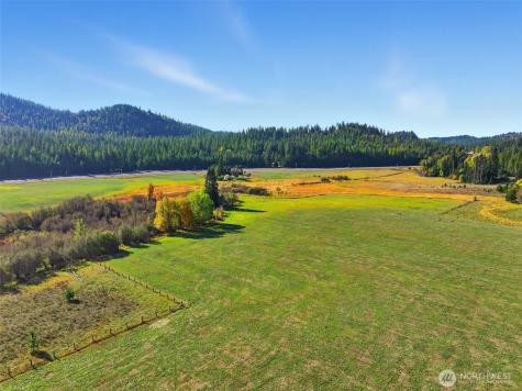 320871 Highway 2 Newport WA 99156