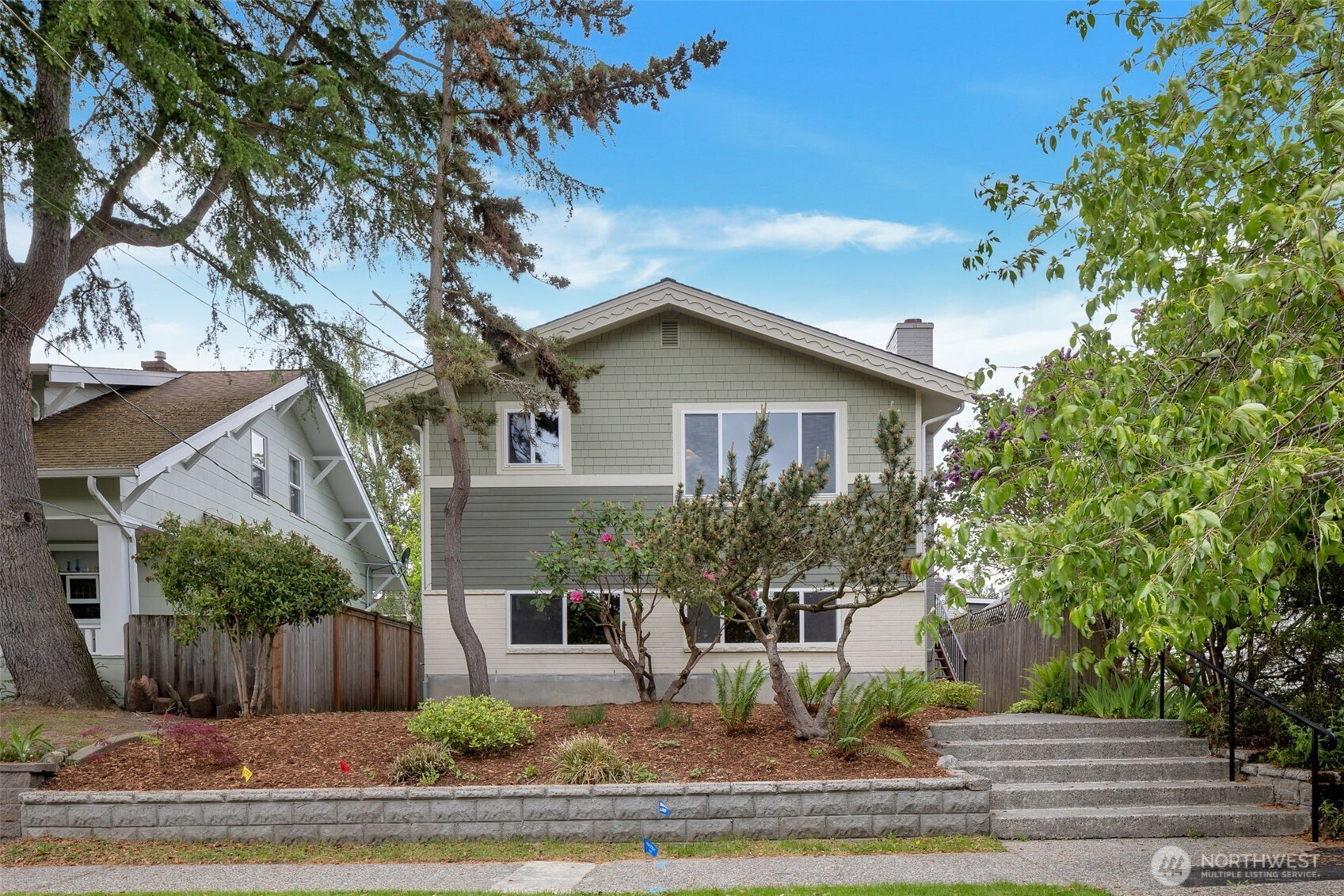 7727 27th Avenue NW Seattle WA 98117