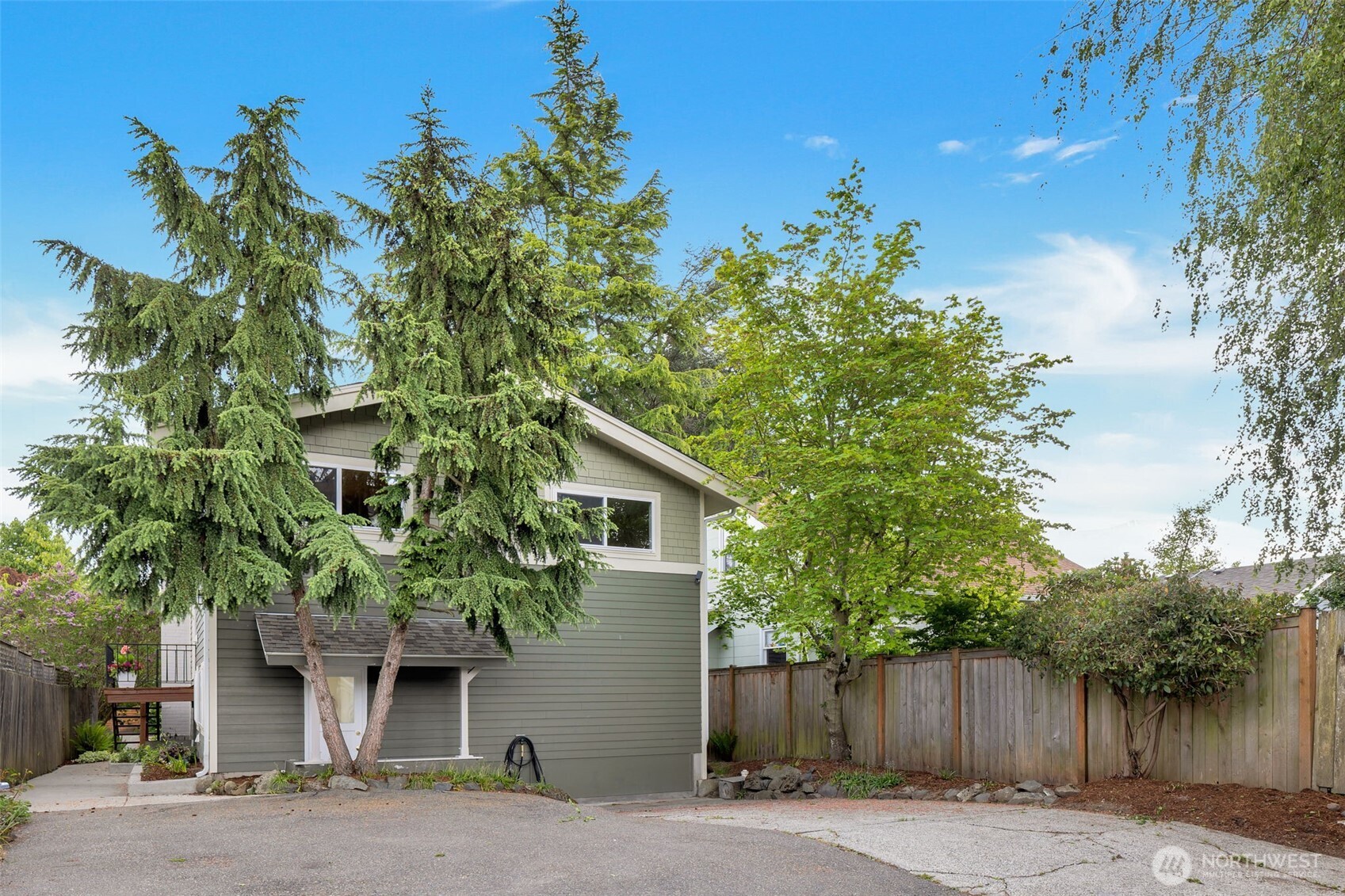 7727 27th Avenue NW Seattle WA 98117