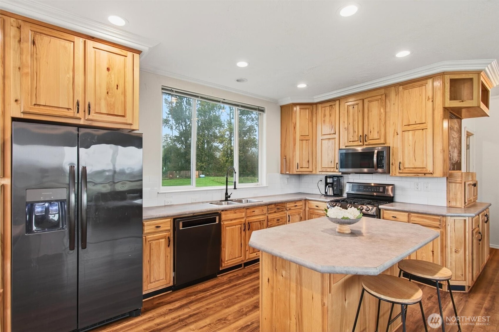 29 Little Island Lane Cathlamet WA 98612
