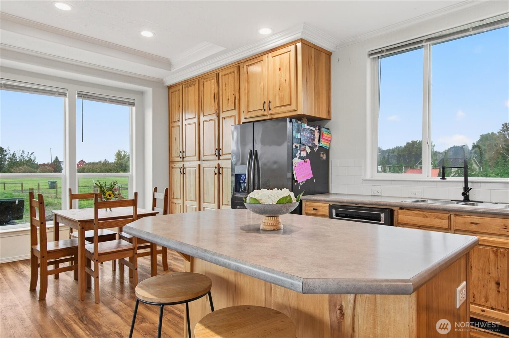 29 Little Island Lane Cathlamet WA 98612