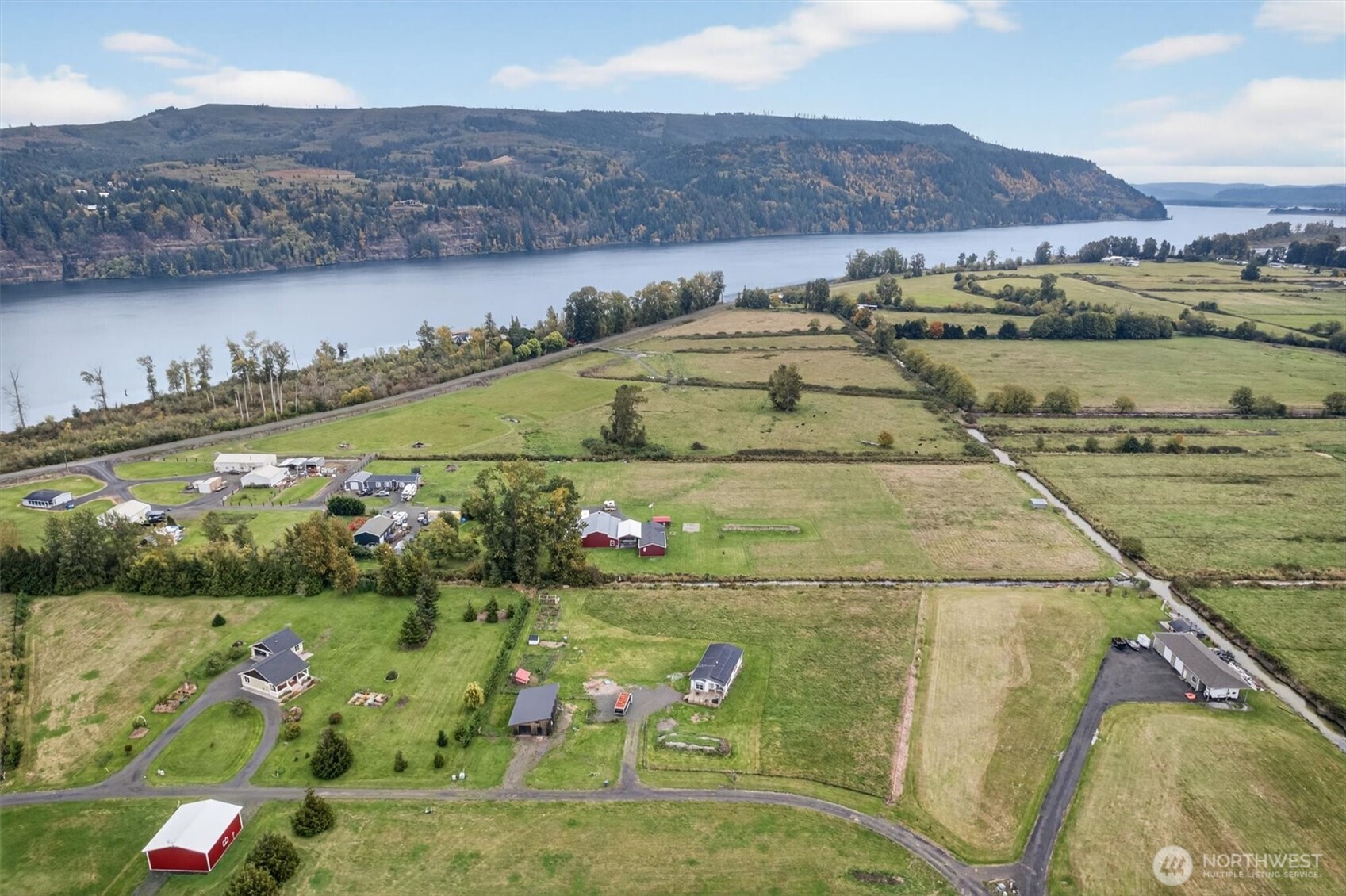 29 Little Island Lane Cathlamet WA 98612