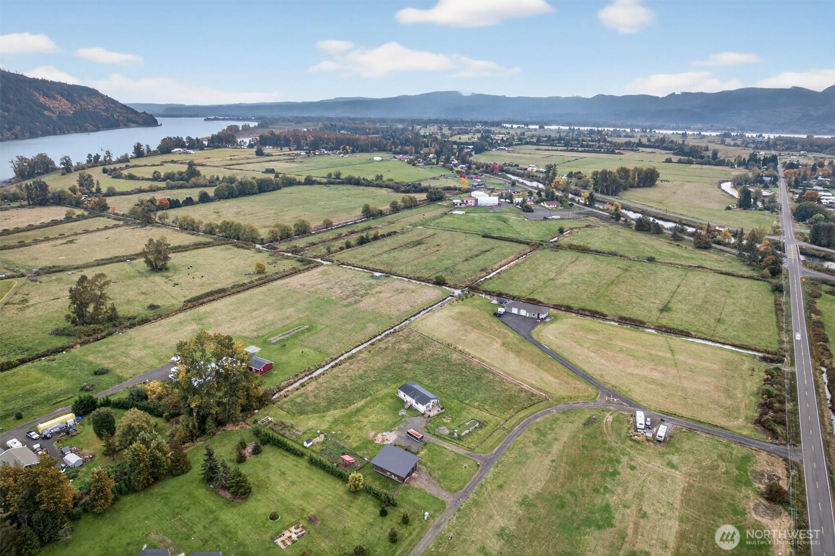 29 Little Island Lane Cathlamet WA 98612