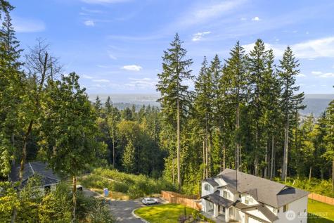 6237 179th Place SE Bellevue WA 98006