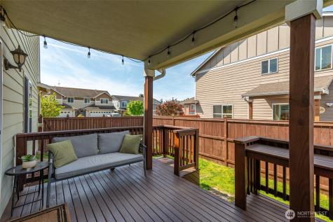 1498 NW 5th Avenue Oak Harbor WA 98277
