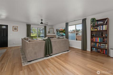 1498 NW 5th Avenue Oak Harbor WA 98277