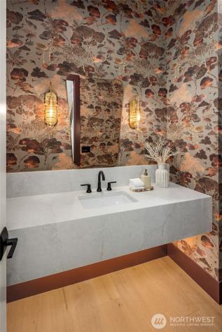3829 142nd Place SE Bellevue WA 98006