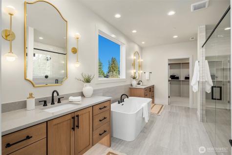 3829 142nd Place SE Bellevue WA 98006