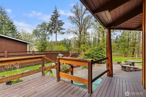 8944 W Pressentin Drive Concrete WA 98237