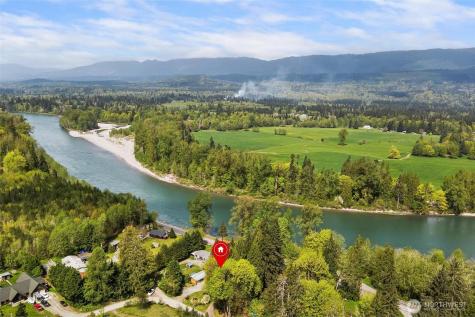 8944 W Pressentin Drive Concrete WA 98237