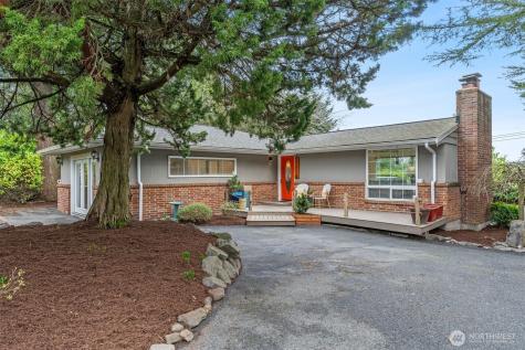 15612 38th Avenue NE Lake Forest Park WA 98155