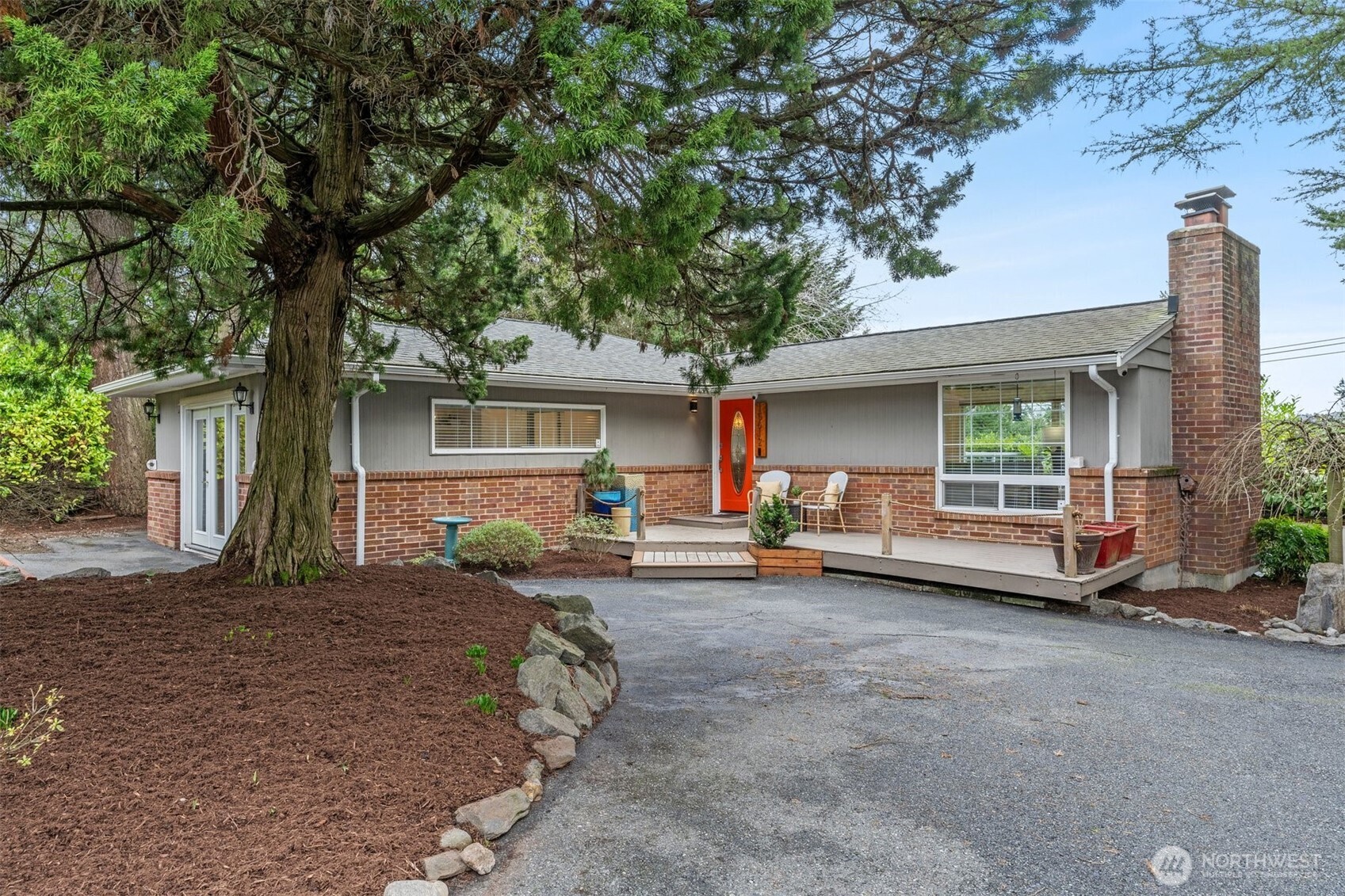 15612 38th Avenue NE Lake Forest Park WA 98155