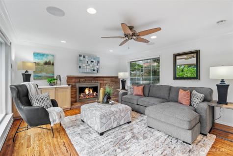 15612 38th Avenue NE Lake Forest Park WA 98155