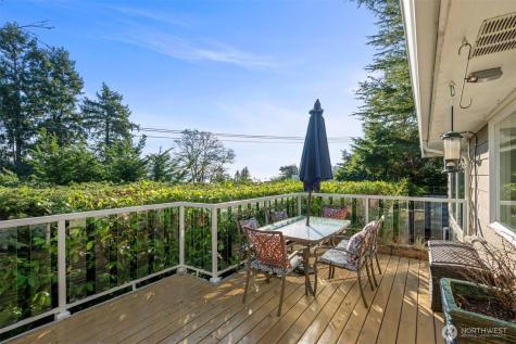 15612 38th Avenue NE Lake Forest Park WA 98155