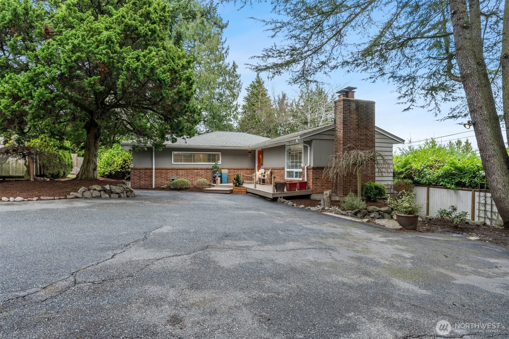 15612 38th Avenue NE Lake Forest Park WA 98155