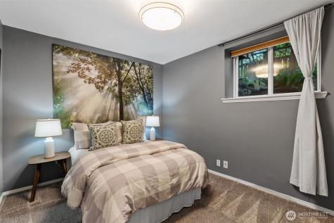 15612 38th Avenue NE Lake Forest Park WA 98155