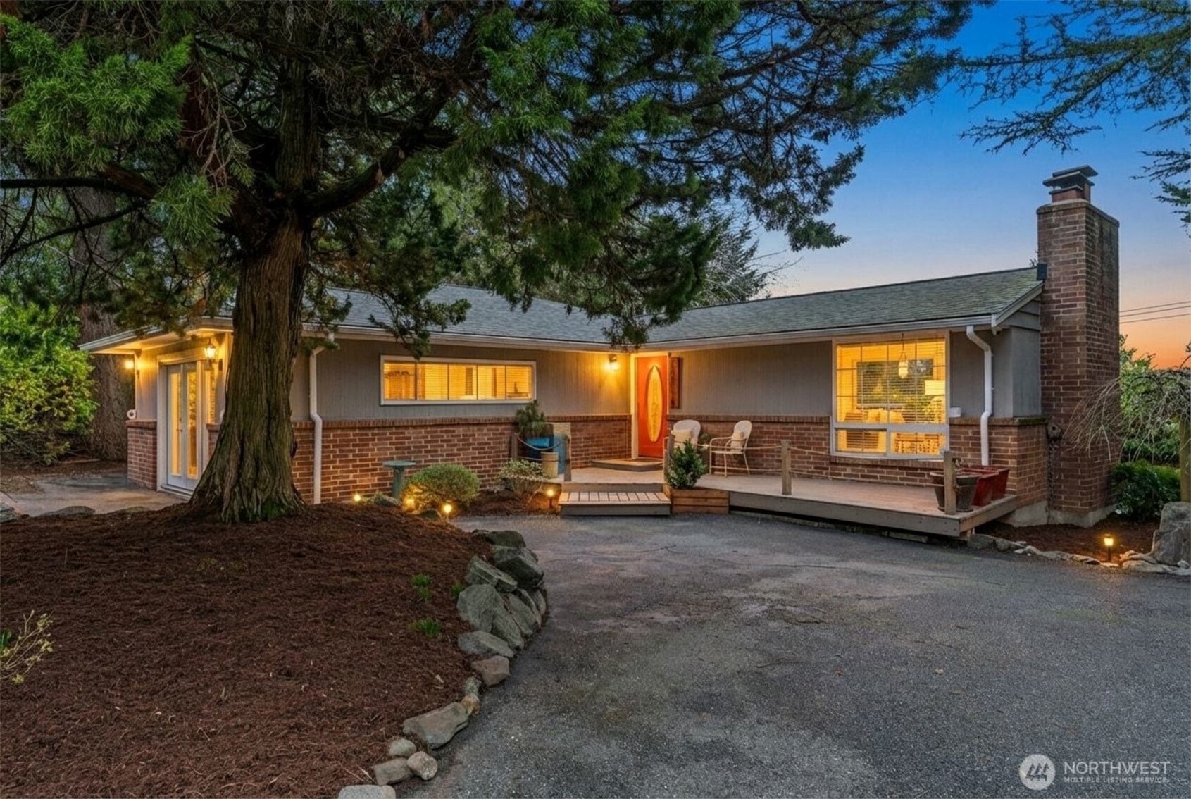 15612 38th Avenue NE Lake Forest Park WA 98155