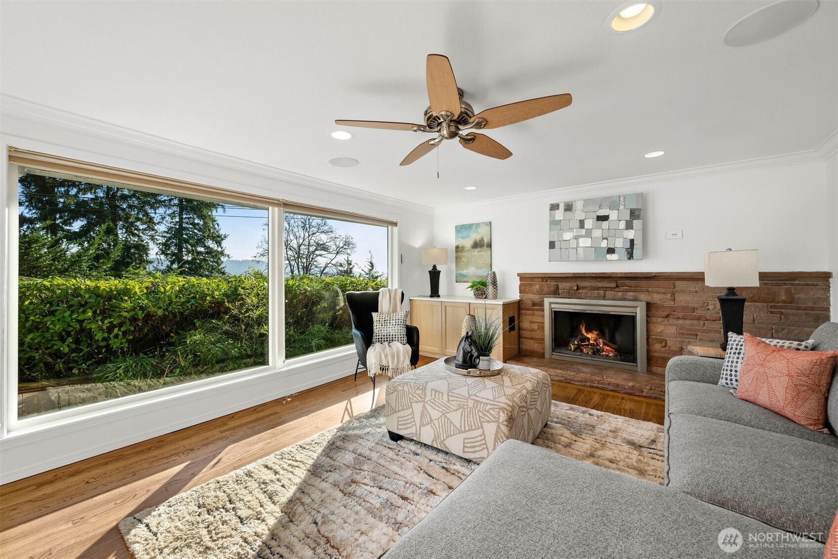 15612 38th Avenue NE Lake Forest Park WA 98155