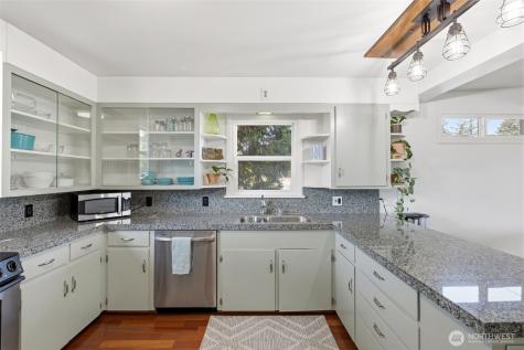 4826 Delaware Avenue Everett WA 98203