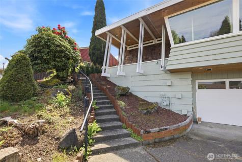 4826 Delaware Avenue Everett WA 98203