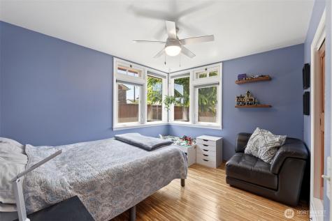 4826 Delaware Avenue Everett WA 98203