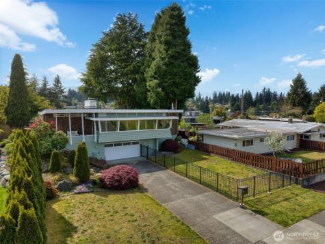 4826 Delaware Avenue Everett WA 98203